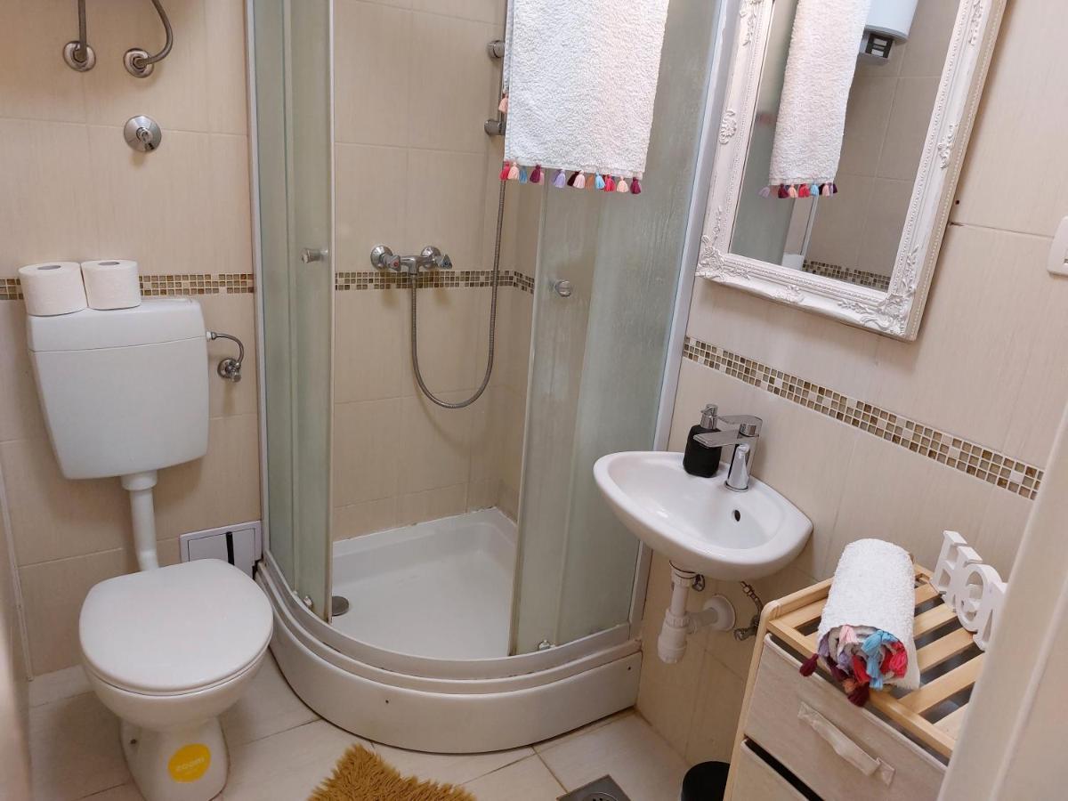 Guest House Vitaro Split Kültér fotó